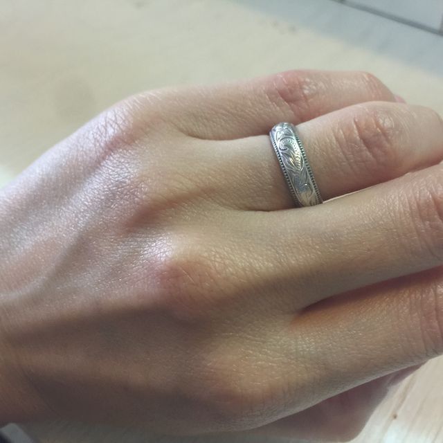 【LOVERS SCENEの口コミ】 結婚する前から旦那が結婚指輪は幅の広いリングを希望していたのですがな…