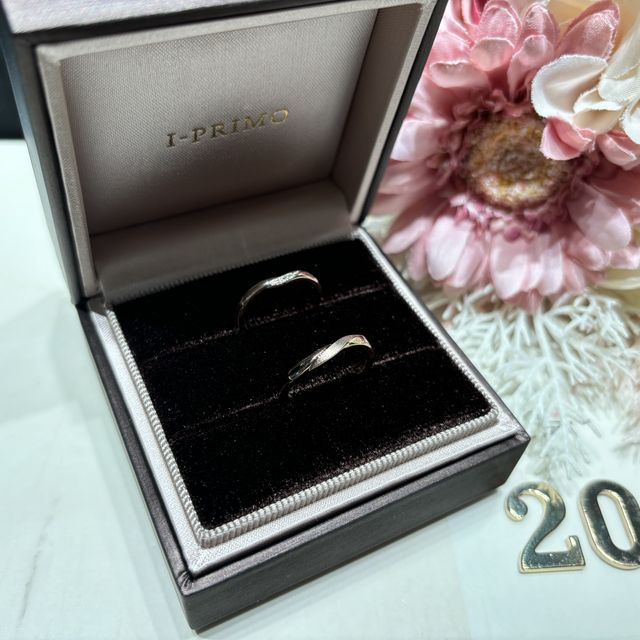 【アイプリモ(I-PRIMO)の口コミ】 唯一無二のデザインで特別感を味わうことができます。買った指輪はシンプ…