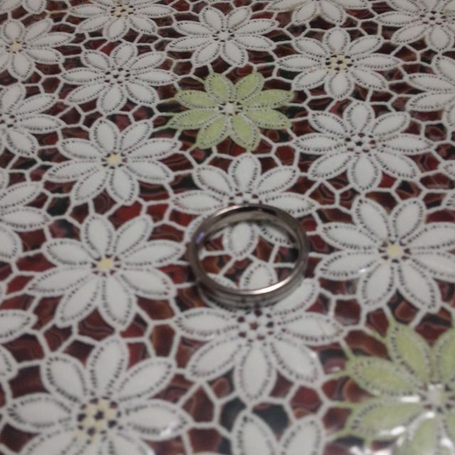 【N.Y.NIWAKA(ニューヨークニワカ)の口コミ】 シンプルな指輪を選んだ事でとんな服装にも合わせやすいという事と結婚指…