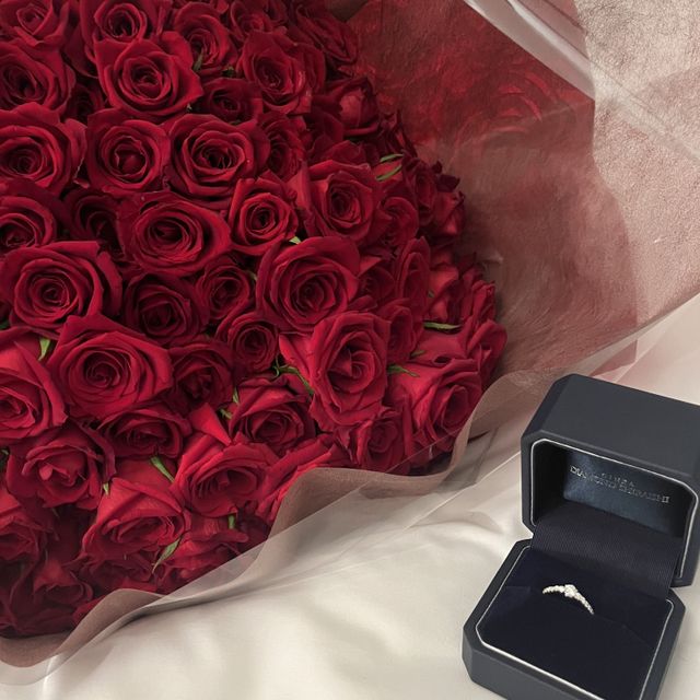 【銀座ダイヤモンドシライシの口コミ】 人気なデザインだが、自分で選んだダイヤモンドを付けてもらいまた違う雰…