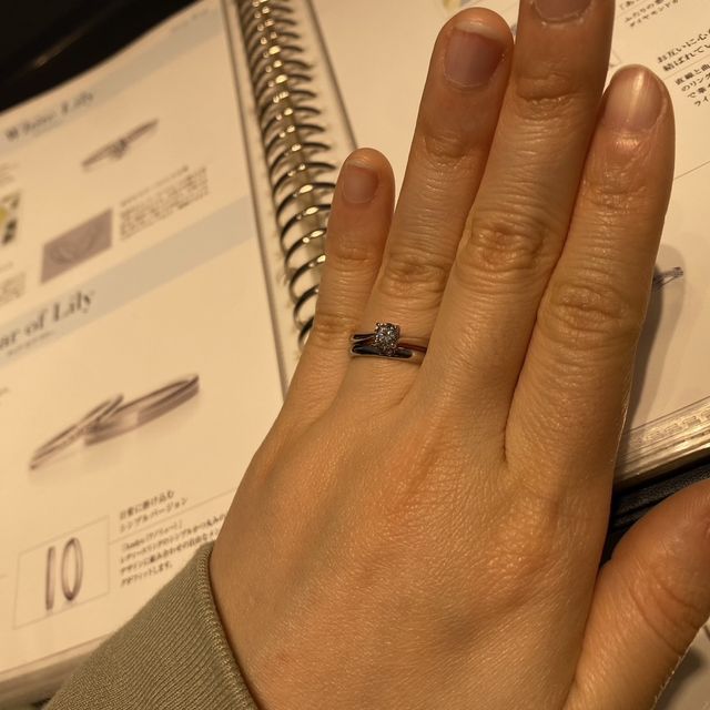 【銀座ダイヤモンドシライシの口コミ】 着け心地がとてもいいです！長時間つけていても違和感がありません。結婚…