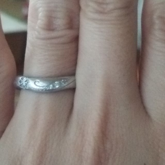 【天久加工所の口コミ】 結婚指輪というと細くてシンプルなものばかりが販売されててどれも一緒だ…