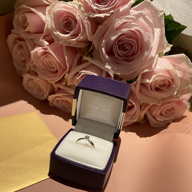 【俄(にわか)の口コミ】 指輪のデザイン毎にストーリー、想いがあるところ
新婦のイメージと重なる…