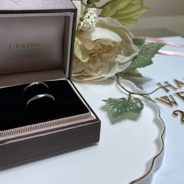【アイプリモ(I-PRIMO)の口コミ】 ウェーブでつけ心地の良い指輪を探しており、こちらの指輪を試着した際に…
