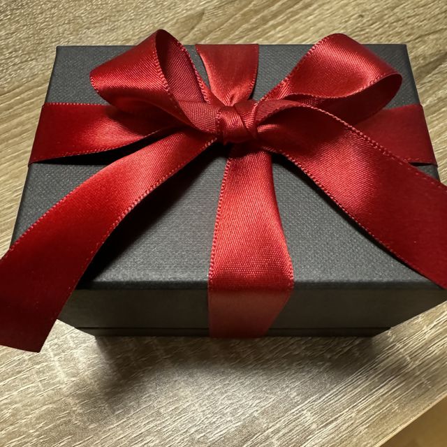 【ラザール ダイヤモンド(LAZARE DIAMOND)の口コミ】 シンプルなデザインが好きなのでラザールダイヤモンドさんで購入しました…