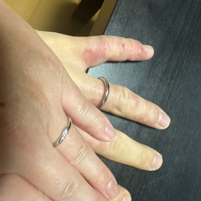 【アイプリモ(I-PRIMO)の口コミ】 指輪の形状が手を取って歩いて行くという、意味のあるデザイン性がとても…