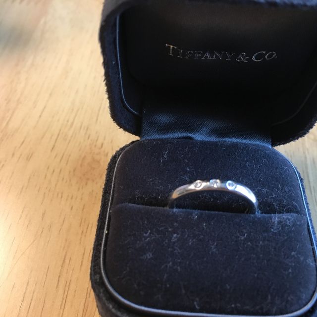 【ティファニー(Tiffany & Co.)の口コミ】 本当は別のブランドで欲しい指輪があったのですが主人とペアである事を考…