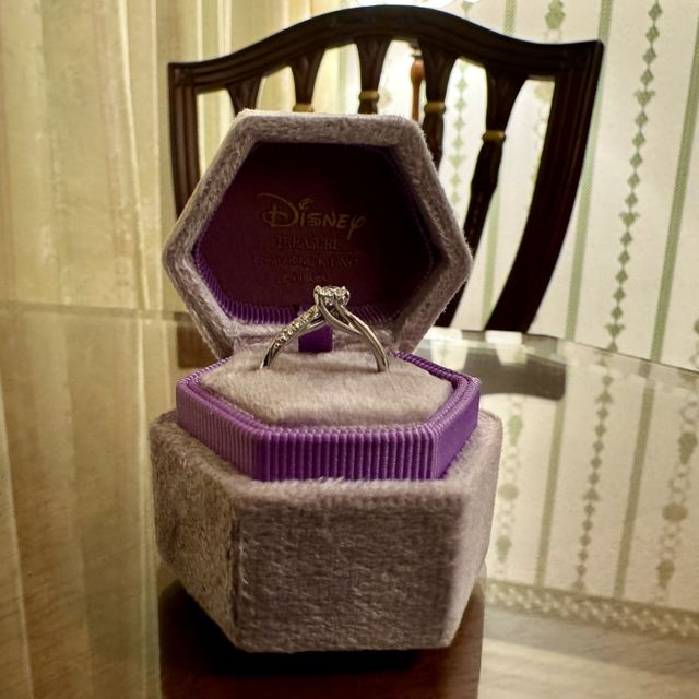 【ケイウノ ブライダル(K.UNO BRIDAL)の口コミ】 ケイウノ既存のデザインのものに、セミオーダーでディズニーテイストを加…