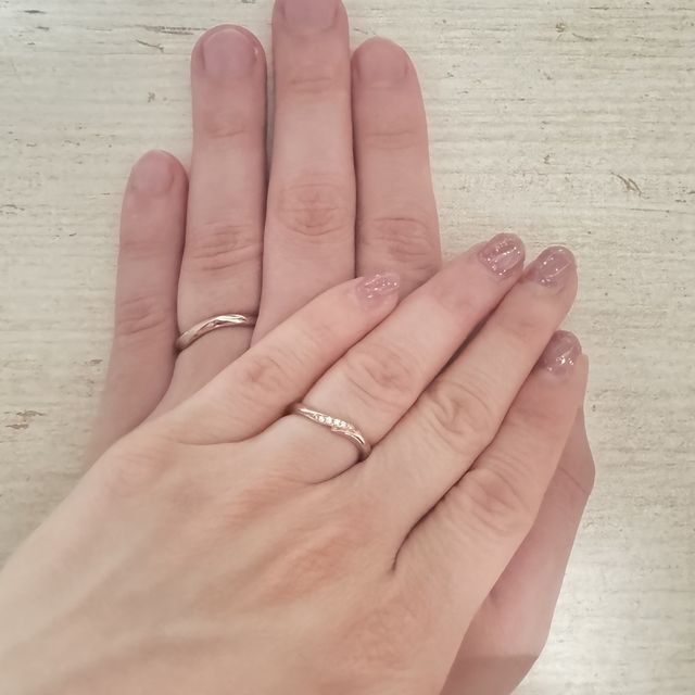 【アイプリモ(I-PRIMO)の口コミ】 女性の程よいキラキラ感、男性のは艶消し加工がかわいくて気に入っていま…