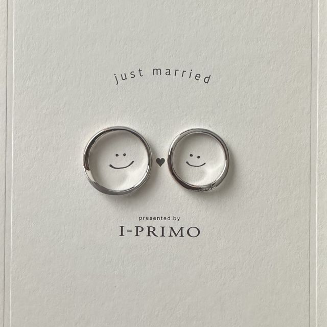 【アイプリモ(I-PRIMO)の口コミ】 色が二種類で角度が変わってもダイヤがキラキラしていて可愛い。メンズも…