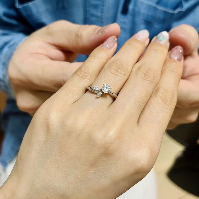 【カオキ　ダイヤモンド専門卸直営店の口コミ】 人と被りにくいデザインであること
指が綺麗に見えること
何より自分が気…