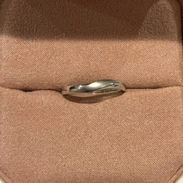 【TRECENTI(トレセンテ)の口コミ】 着けごごちがとても良く指に馴染み、デザインも気に入っています。ウェー…