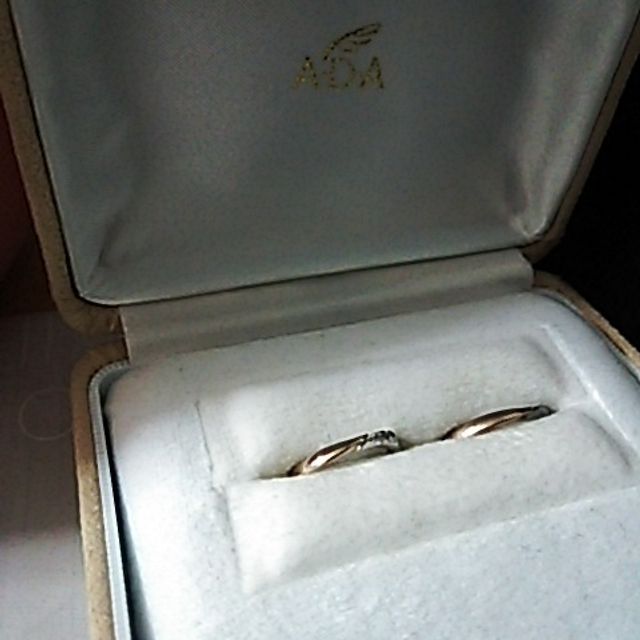 【A・D・A(エー・ディー・エー)の口コミ】 シンプルなデザインが好きで、店員さんに要望を伝えたところ、いくつか紹…