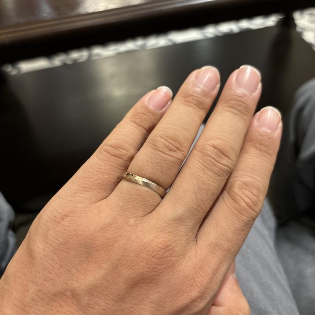 【TANZO.(鍛造指輪)の口コミ】 シンプルながらもオリジナリティがあり、ちょっと控えめだけどシンプルす…
