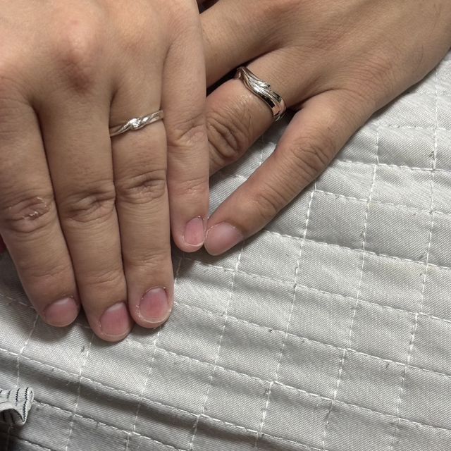 【エクセルコダイヤモンド(EXELCO DIAMOND)の口コミ】 個性的なデザインでおしゃれ。シリーズ内で彼は動きのあるものを、わたし…