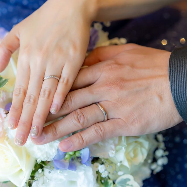 【ラザール ダイヤモンド(LAZARE DIAMOND)の口コミ】 シンプルかつ洗練されたデザインが非常に気に入りました。
指輪購入の当日…