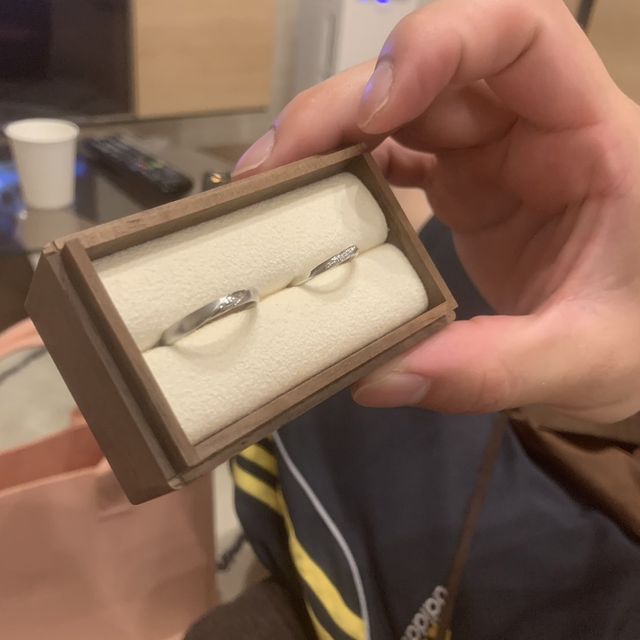 【PORTADA(ポルターダ)の口コミ】 派手になりすぎず、デザイン性のある指輪を探していたところ、デザインが…