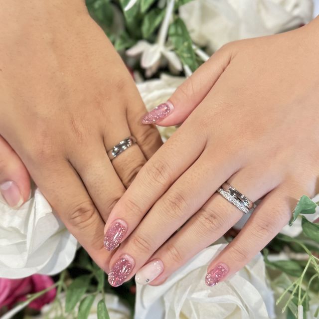 【TANZO.(鍛造指輪)の口コミ】 婚約指輪は、ハーフエタニティに。結婚指輪は婚約指輪が華やかなのでシン…