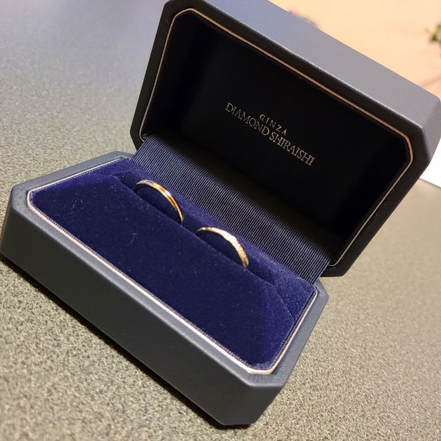 【銀座ダイヤモンドシライシの口コミ】 指輪はBouquet(ブーケット)という物を選んだのですが、花束のようにダイヤ…