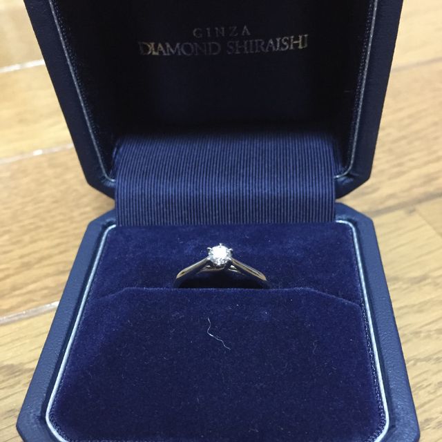 【銀座ダイヤモンドシライシの口コミ】 予算が少なく、また高さのあるためのタイプがとても嫌だったので選べずに…