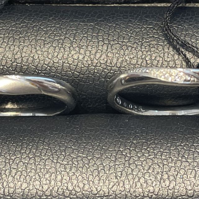 【エクセルコダイヤモンド(EXELCO DIAMOND)の口コミ】 ウェーブのデザインで探していました。ベルファビオラという商品と似てい…