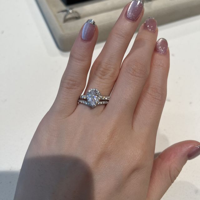 【BRILLIANCE+(ブリリアンスプラス)の口コミ】 決めては石のカラー、クラリティー、カラットです！
ブリリアンスさんでは…