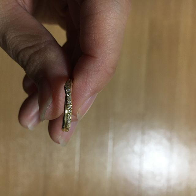 【銀座ダイヤモンドシライシの口コミ】 ふわっとした理想の結婚指輪のイメージしかなく、絶対に欲しい形やブラン…