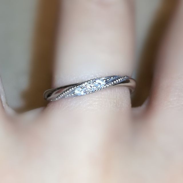 【GALA JEWELRY(ガラジュエリー)の口コミ】 プラチナリングで安かったためです。
いくつかラインナップがある中で気に…