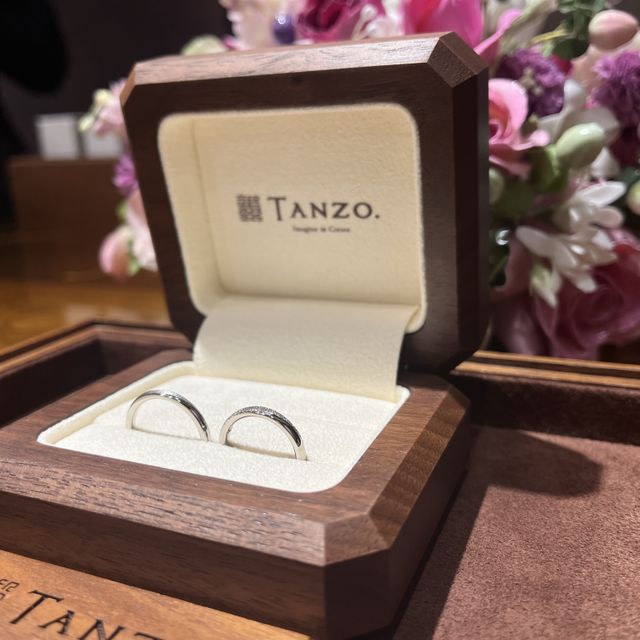 【TANZO.(鍛造指輪)の口コミ】 指輪のデザインに関しては実際のデザインの入った指輪の中からいくつか選…