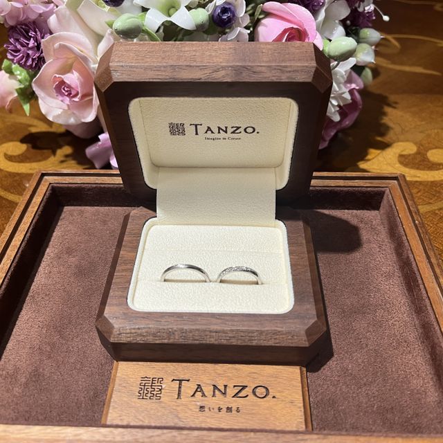 【TANZO.(鍛造指輪)の口コミ】 指輪のデザインに関しては実際のデザインの入った指輪の中からいくつか選…