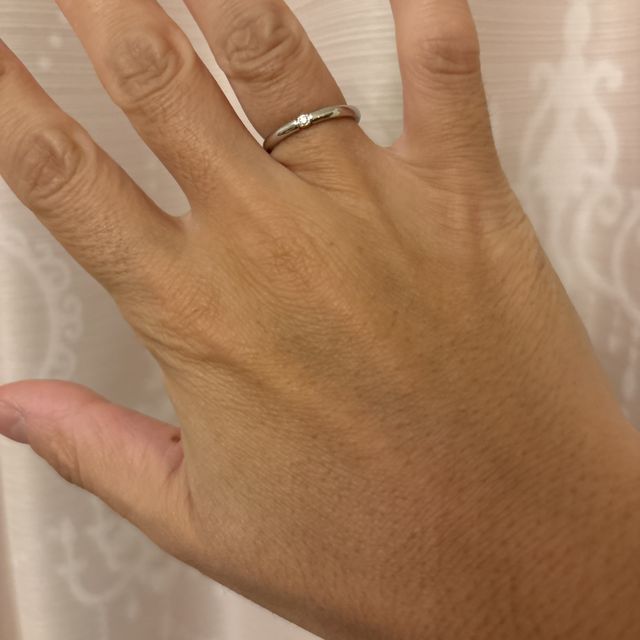 【アイプリモ(I-PRIMO)の口コミ】 ピンクダイヤがちょこんと乗っているのが何とも可愛らしいです！派手過ぎ…