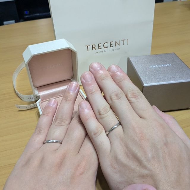 【TRECENTI(トレセンテ)の口コミ】 女性用は15石とメレダイヤモンドが多いのですが、派手すぎずどこから見て…