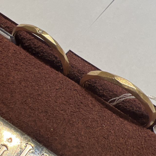 【AMATSU(アマツ)の口コミ】 マットでシンプルなデザインで、普段使いしやすいと感じました。
イエベの…