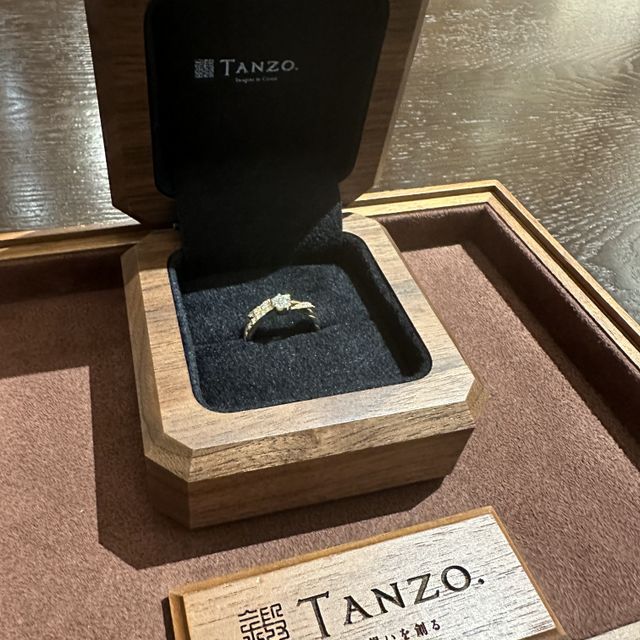 【TANZO.(鍛造指輪)の口コミ】 フルオーダーでして頂いたのですが、参考の指輪がない状態であったのにも…
