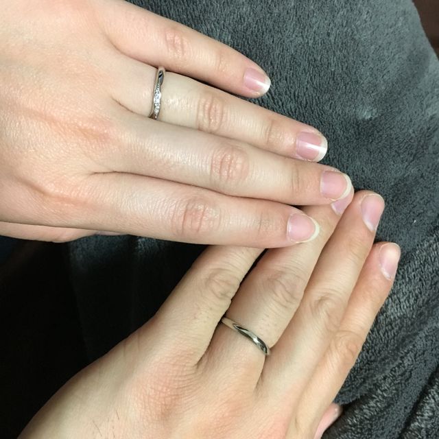 【銀座ダイヤモンドシライシの口コミ】 婚約指輪のすずらんと重ねづけを考えており一番ステキかな♡っと思いました…