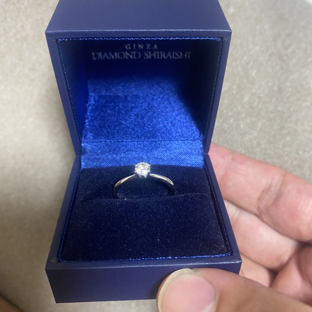 【銀座ダイヤモンドシライシの口コミ】 とても品質や輝きやサイズ感がよくどんなリングにも合うダイヤモンドを見…