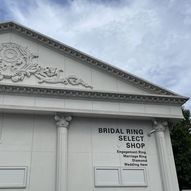 【PORTADA(ポルターダ)の口コミ】 指が太くて短いので、少しでも長く見えるようにウェーブの強いデザインの…