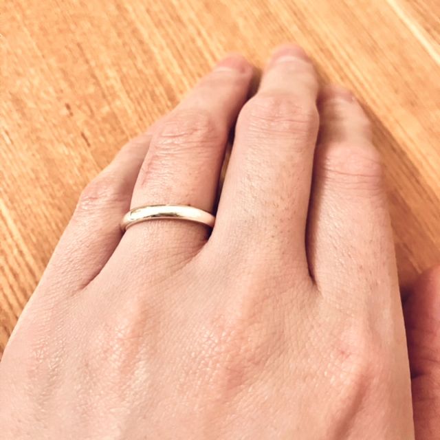 【ringram(リングラム)の口コミ】 シンプルなデザインで、キラキラとし過ぎず、普段使いのカジュアルな服装…