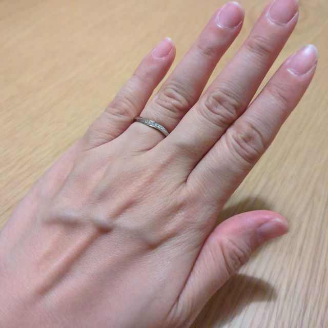 【アイプリモ(I-PRIMO)の口コミ】 上下右左どの角度から見てもダイヤがキラキラ見えるのが自慢です。作業し…