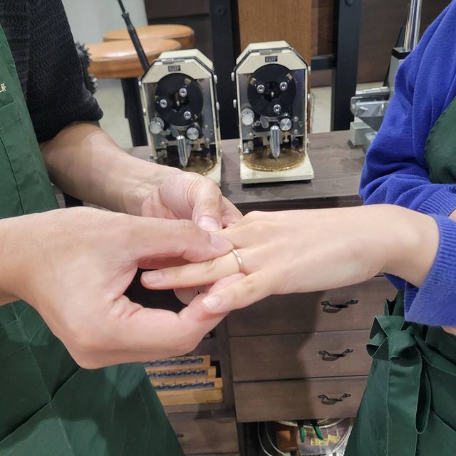 【鎌倉彫金工房の口コミ】 もともとシンプルなもので考えて居たので、既成のものだと価格で判断する…