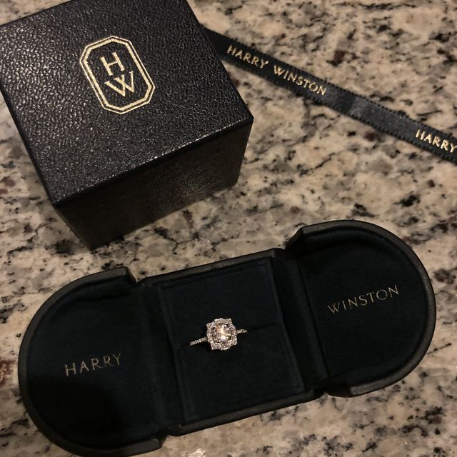 【ハリー・ウィンストン(Harry Winston)の口コミ】 質の高いゴージャスな輝きがありながら、上品で、さすがハリーウィンスト…