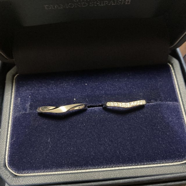 【銀座ダイヤモンドシライシの口コミ】 ダイヤの輝きが、太陽の下だとより美しく光ってくれて素敵です。日常使い…