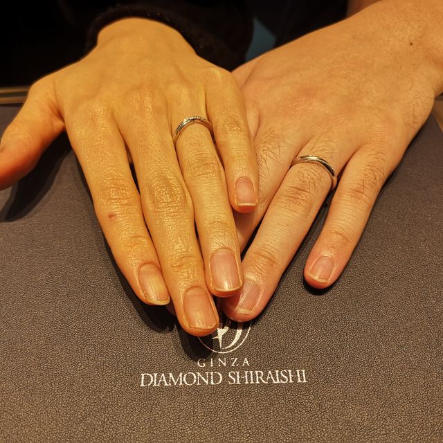 【銀座ダイヤモンドシライシの口コミ】 ・ずっと付けていても気にならないよう、リングの内側を丸くカットしてい…