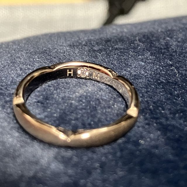 【TANZO.(鍛造指輪)の口コミ】 丈夫でずっと身につけていても曲がりにくく、傷つきにくい指輪だそうです…