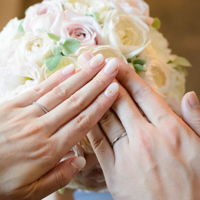 【STAR JEWELRY(スタージュエリー)の口コミ】 普段からあまりアクセサリーは身に着けないので、結婚指輪もシンプルなも…