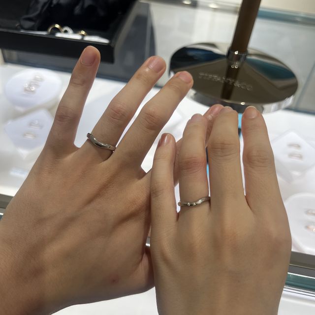 【ティファニー(Tiffany & Co.)の口コミ】 シンプルで日常でも気にならない付け心地。仕事でも付けることができるよ…