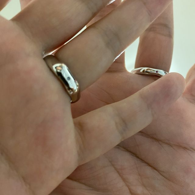 【atelier ST, CAT(アトリエ エスティーキャット)の口コミ】 形が5角形の緩やかなものになっており、他にはないデザインなのかなと思い…