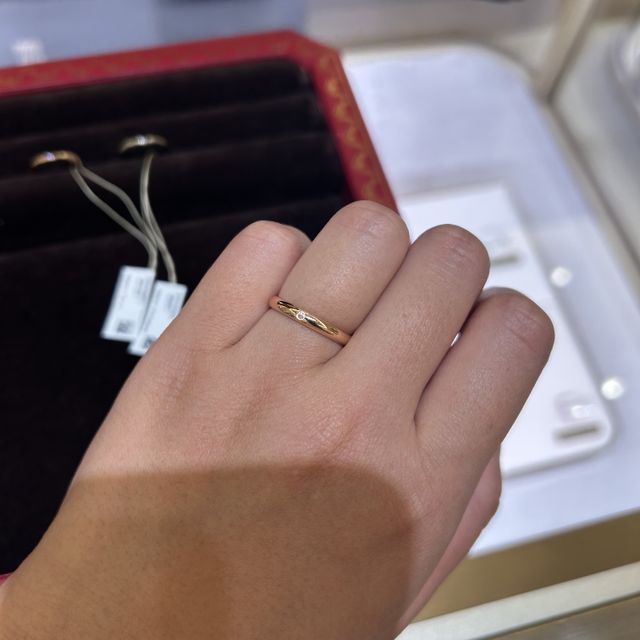 【カルティエ(Cartier)の口コミ】 元々カルティエの中では1895が一番気になっていました。シンプルでありな…