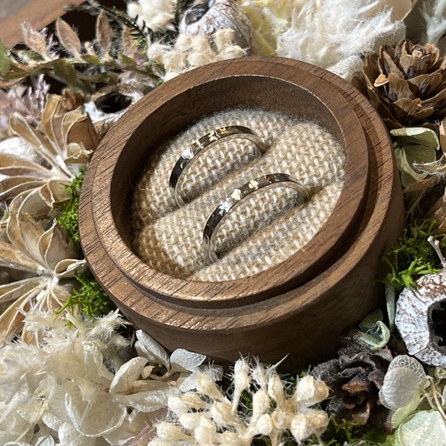 【鎌倉彫金工房の口コミ】 2人で1からデザインや素材、指輪の太さや形まで選べるというのが魅力。
素…