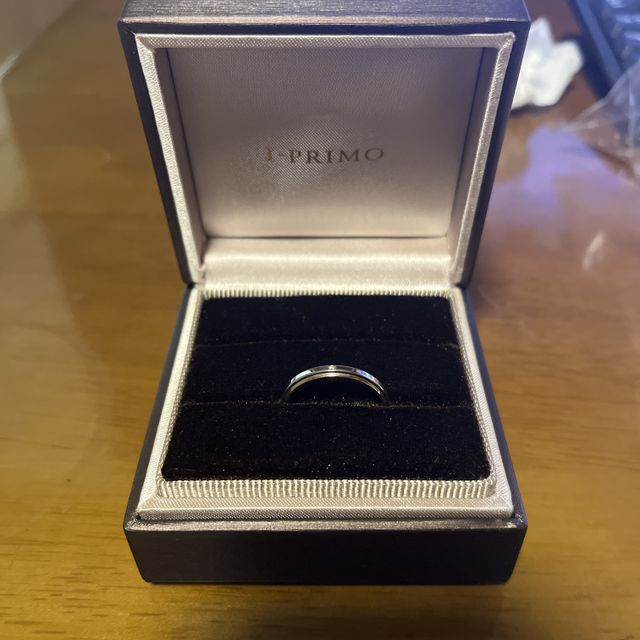 【アイプリモ(I-PRIMO)の口コミ】 この指輪は本来は女性側の製品とのことでしたが、一目惚れに近い感じで購…